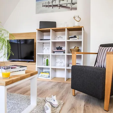 In Nahe Ostseestrand, Cleaning Included * Zingst