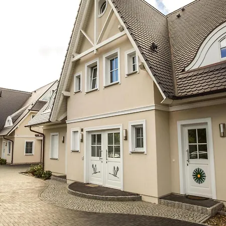 In Nahe Ostseestrand, Cleaning Included * Zingst